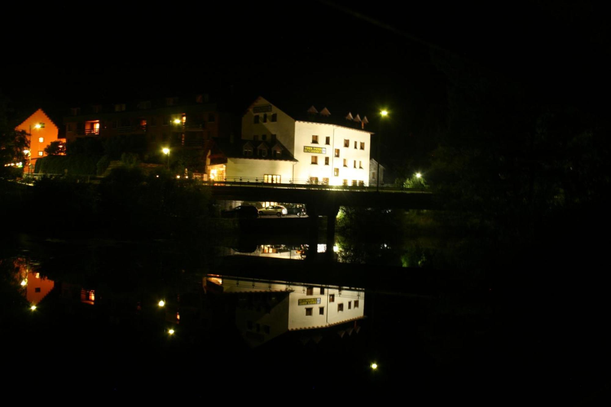 Tres Picos Hotel Eriste Exterior foto