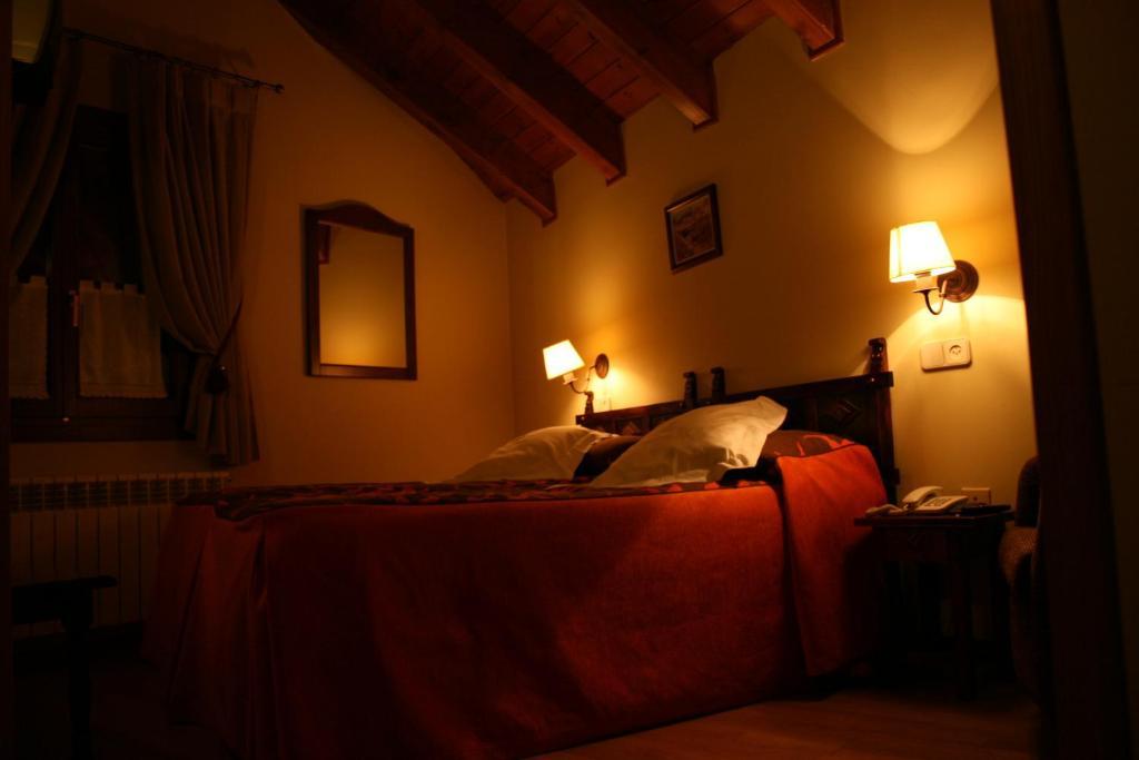 Tres Picos Hotel Eriste Quarto foto