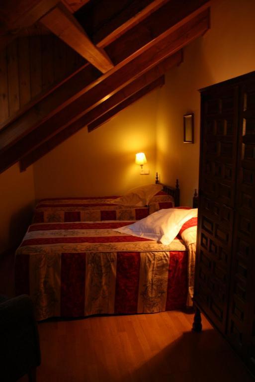 Tres Picos Hotel Eriste Quarto foto